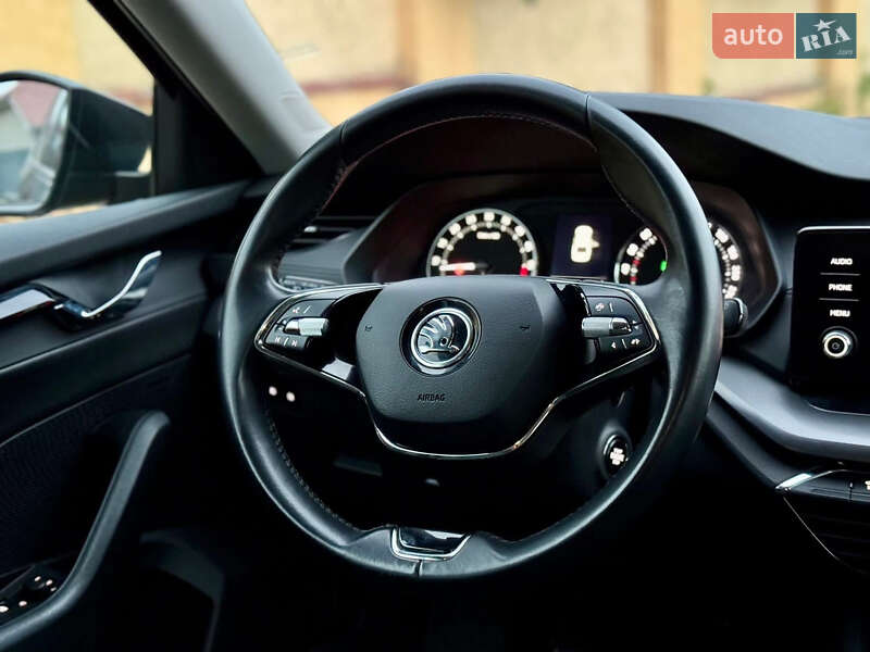 Ліфтбек Skoda Octavia 2021 в Ужгороді