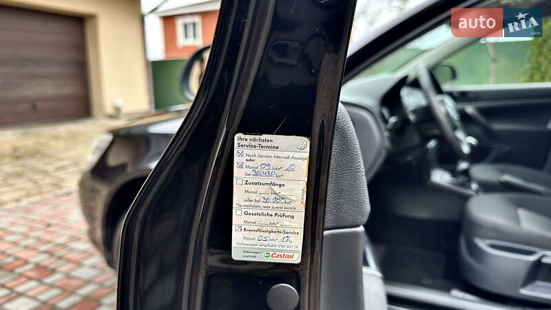 Универсал Skoda Octavia 2010 в Хороле