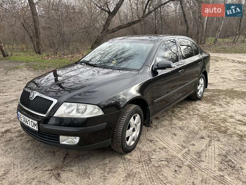 Ліфтбек Skoda Octavia 2006 в Дніпрі