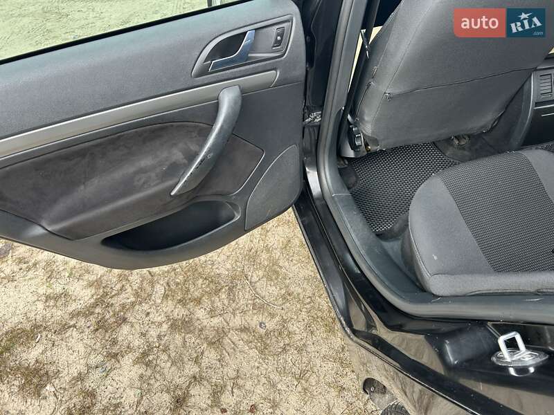 Ліфтбек Skoda Octavia 2006 в Дніпрі
