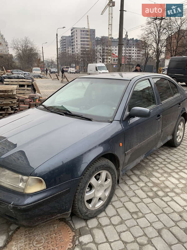 Ліфтбек Skoda Octavia 1999 в Івано-Франківську