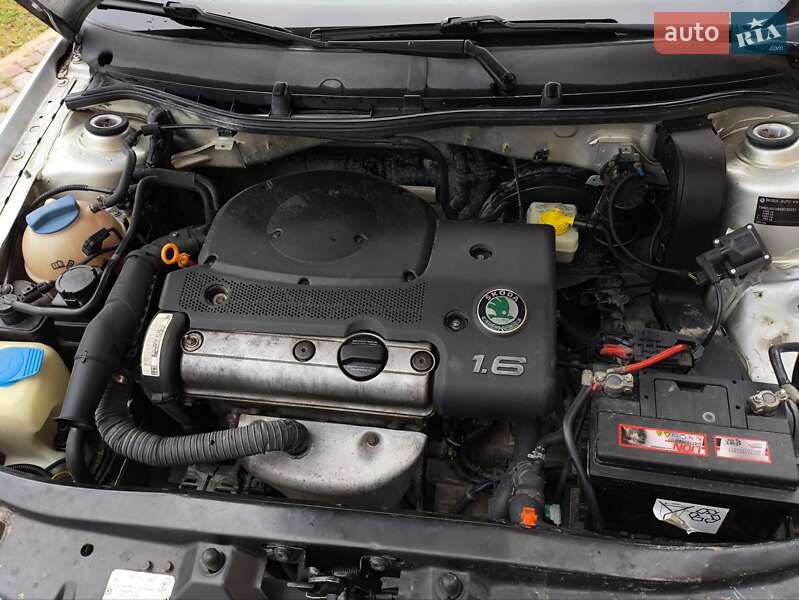 Ліфтбек Skoda Octavia 2003 в Надвірній