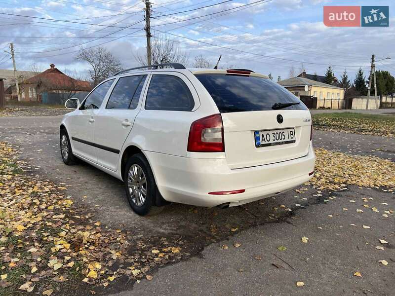 Універсал Skoda Octavia 2012 в Харкові