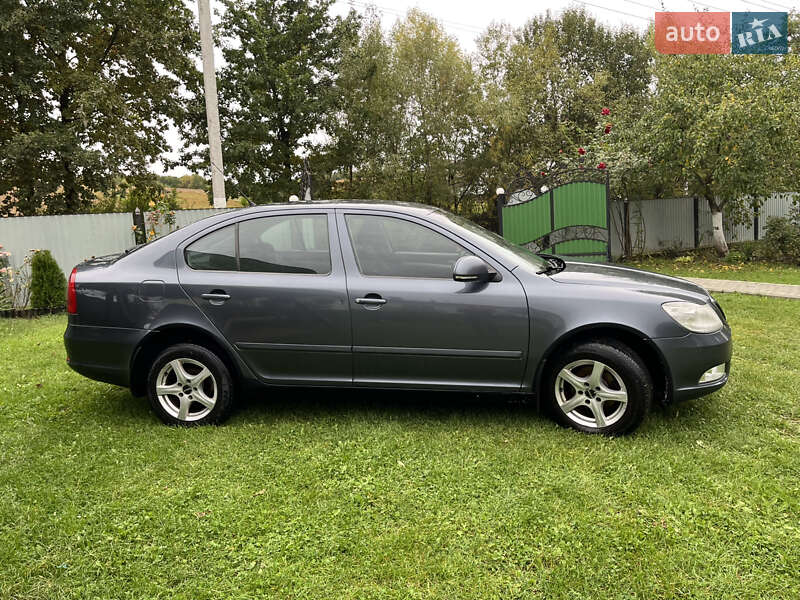 Лифтбек Skoda Octavia 2009 в Ивано-Франковске