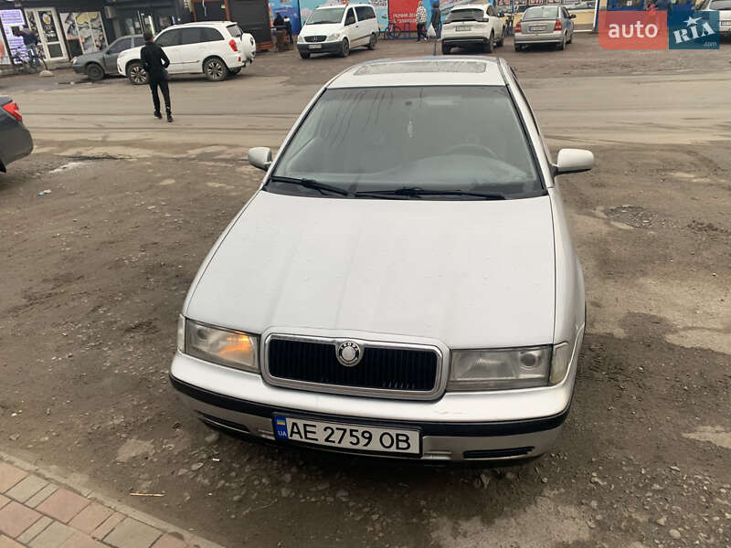 Ліфтбек Skoda Octavia 1998 в Новомосковську