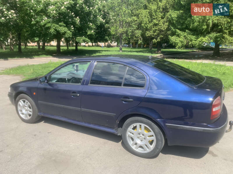 Ліфтбек Skoda Octavia 1998 в Рівному