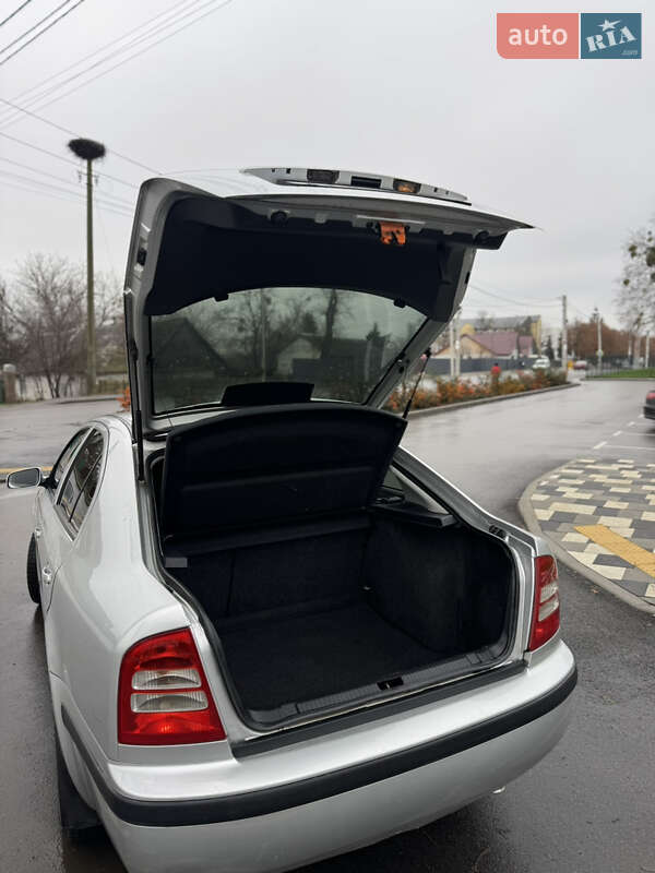 Ліфтбек Skoda Octavia 2006 в Бородянці