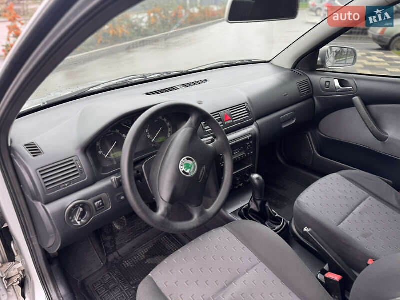 Ліфтбек Skoda Octavia 2006 в Бородянці