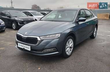 Лифтбек Skoda Octavia 2021 в Киеве