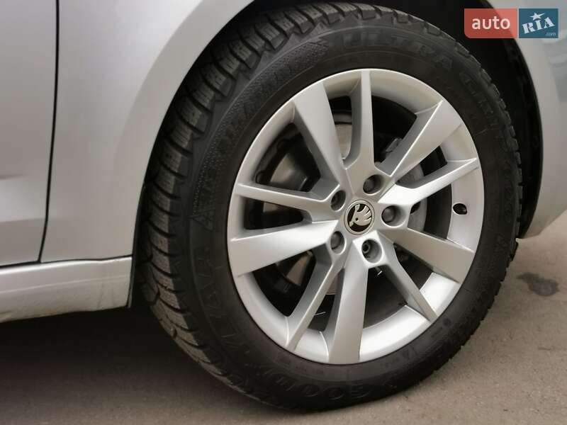 Універсал Skoda Octavia 2018 в Чернівцях фото 19 Універсал Skoda Octavia 2018 в Чернівцях