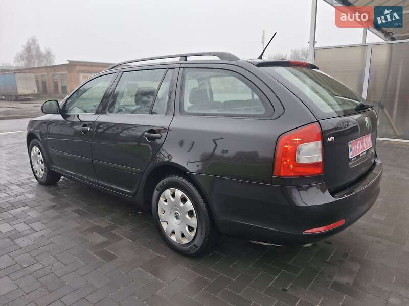 Універсал Skoda Octavia 2011 в Лубнах