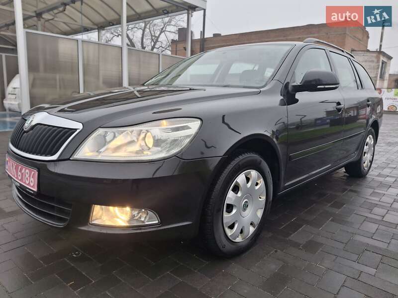 Універсал Skoda Octavia 2011 в Лубнах