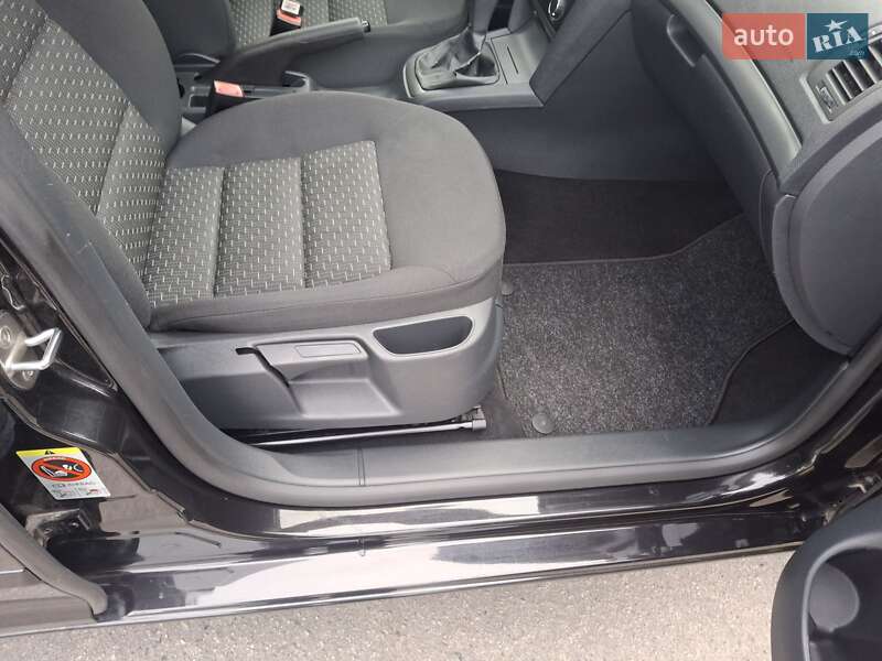 Універсал Skoda Octavia 2011 в Лубнах