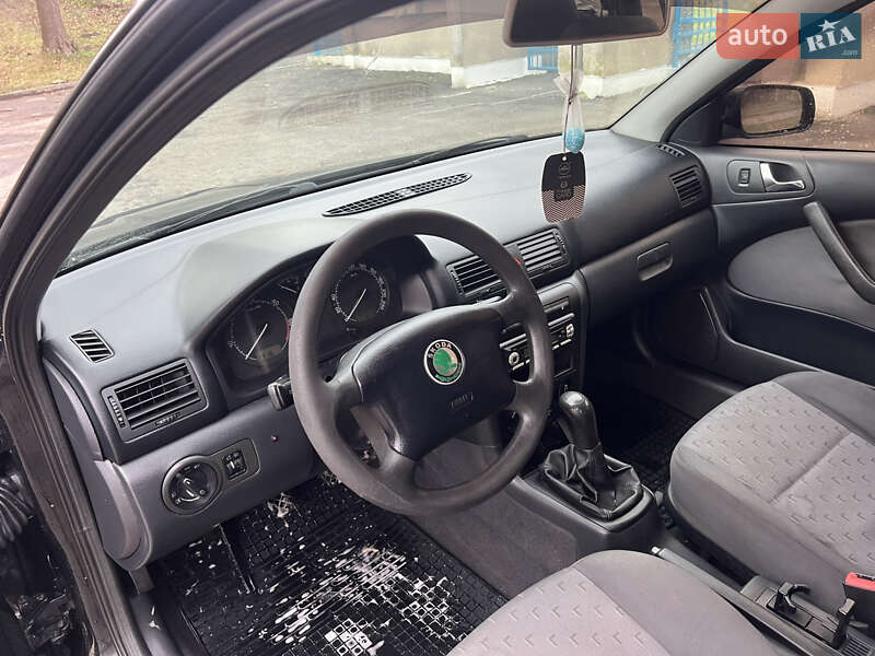 Універсал Skoda Octavia 2003 в Золочеві