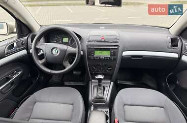 Лифтбек Skoda Octavia 2005 в Львове