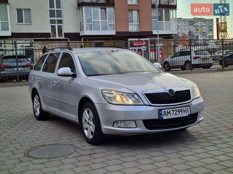 Універсал Skoda Octavia 2013 в Житомирі