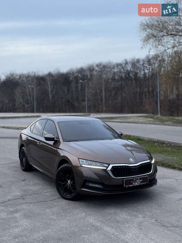 Лифтбек Skoda Octavia 2020 в Днепре