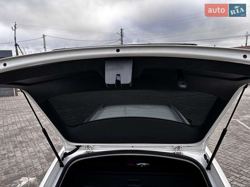 Універсал Skoda Octavia 2014 в Києві фото 5 Універсал Skoda Octavia 2014 в Києві