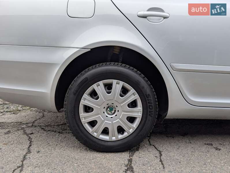 Ліфтбек Skoda Octavia 2010 в Луцьку