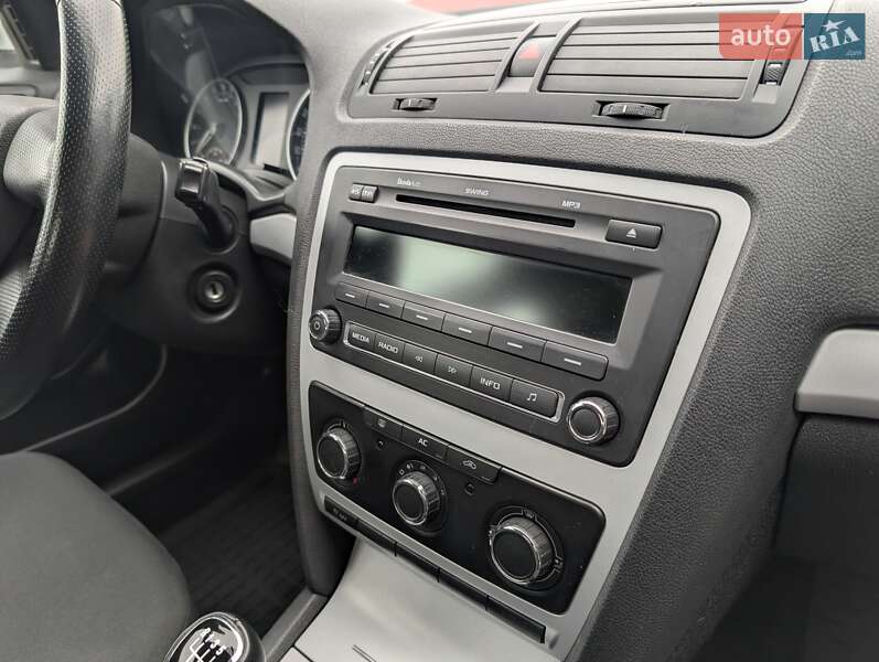 Ліфтбек Skoda Octavia 2010 в Луцьку