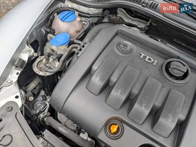 Ліфтбек Skoda Octavia 2010 в Луцьку