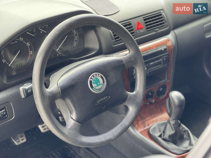 Ліфтбек Skoda Octavia 2006 в Ковелі