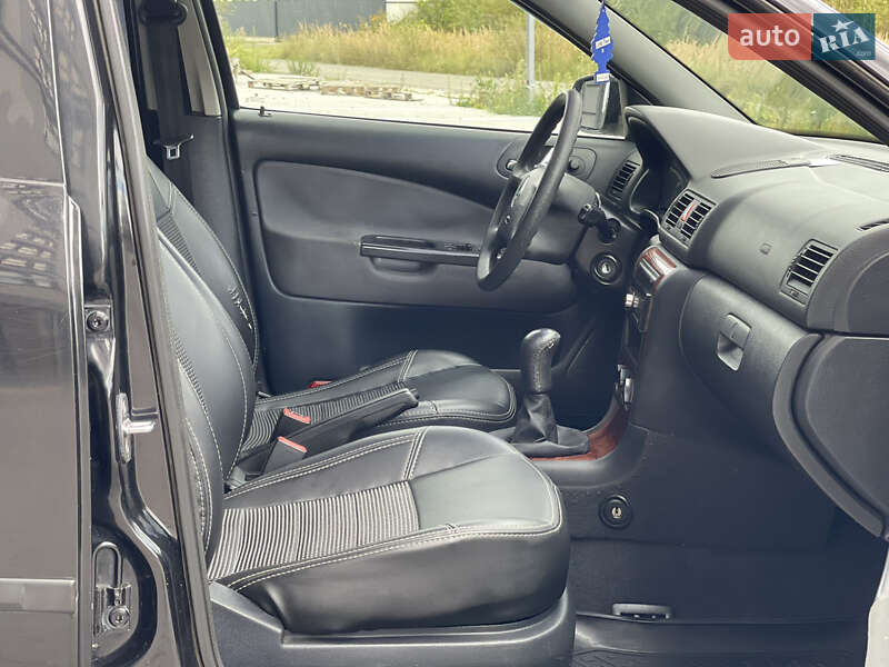 Ліфтбек Skoda Octavia 2006 в Ковелі