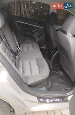 Лифтбек Skoda Octavia 2009 в Черкассах