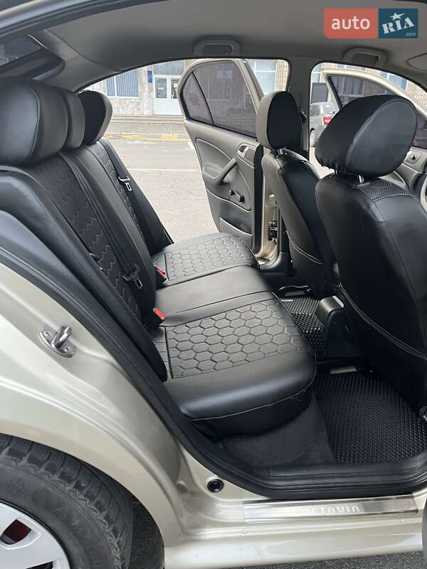 Лифтбек Skoda Octavia 2005 в Николаеве