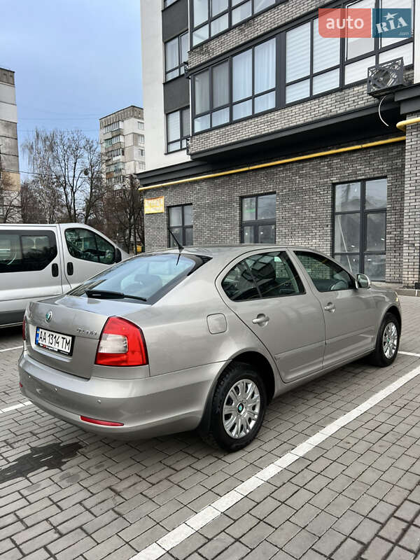 Ліфтбек Skoda Octavia 2012 в Житомирі