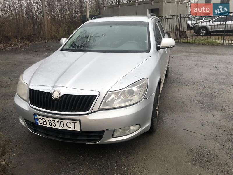 Универсал Skoda Octavia 2010 в Киеве фото 4 Универсал Skoda Octavia 2010 в Киеве