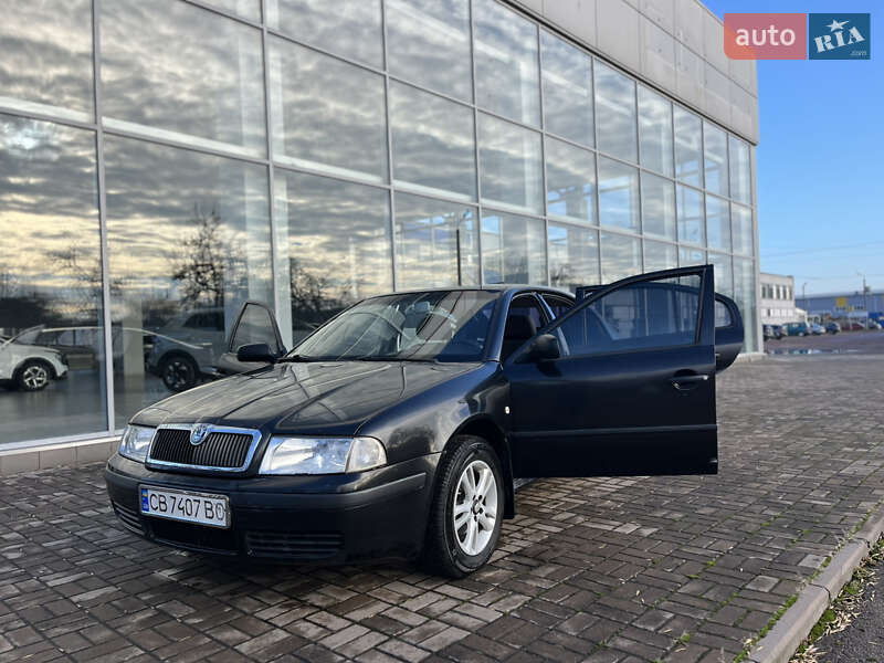 Ліфтбек Skoda Octavia 2004 в Чернігові
