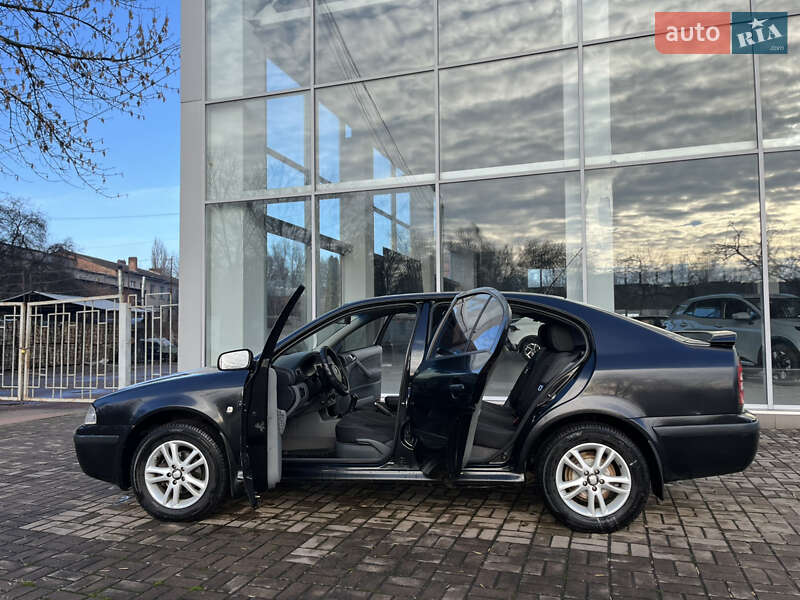 Ліфтбек Skoda Octavia 2004 в Чернігові
