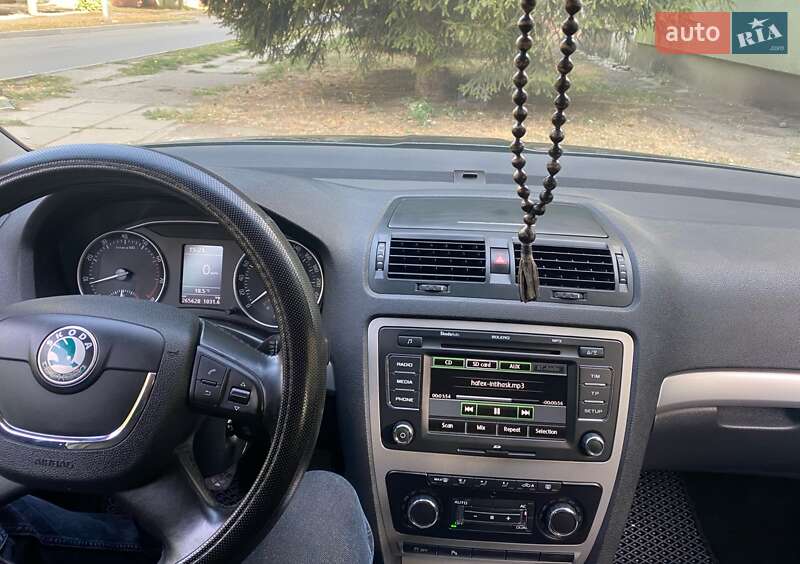 Лифтбек Skoda Octavia 2010 в Каменском