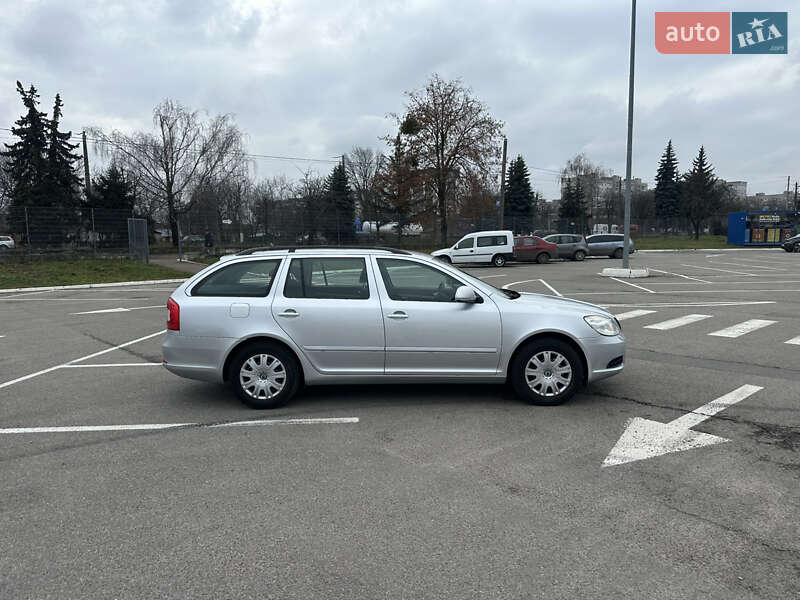 Универсал Skoda Octavia 2009 в Житомире