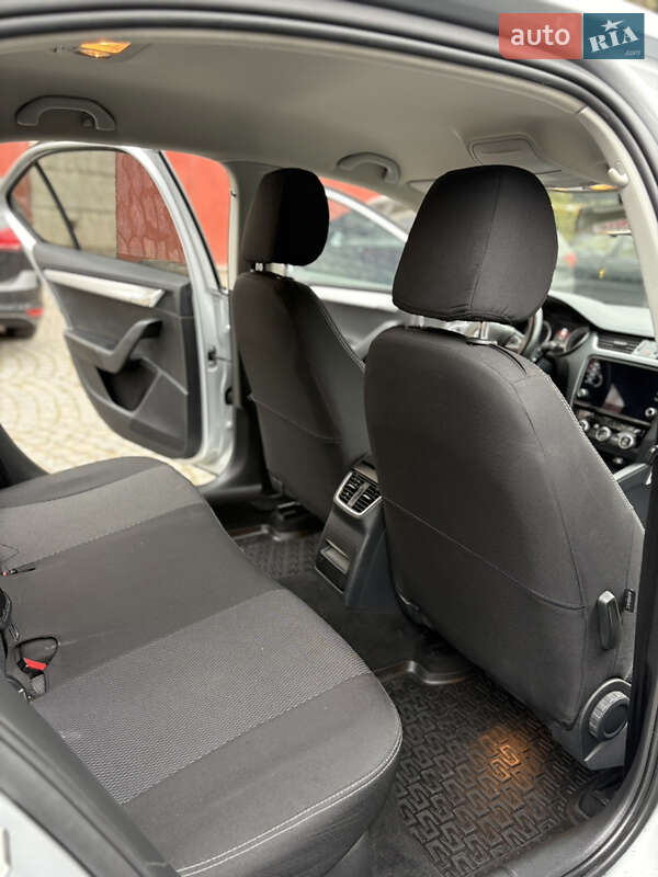 Лифтбек Skoda Octavia 2019 в Львове