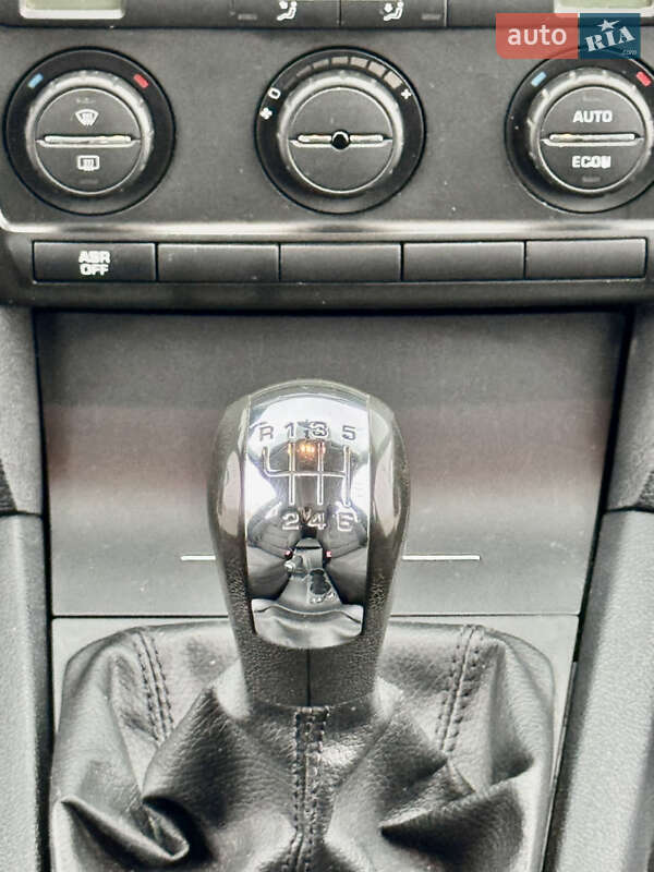 Лифтбек Skoda Octavia 2008 в Киеве фото 24 Лифтбек Skoda Octavia 2008 в Киеве