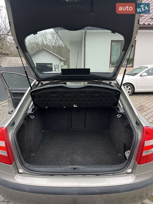 Ліфтбек Skoda Octavia 2007 в Звягелі