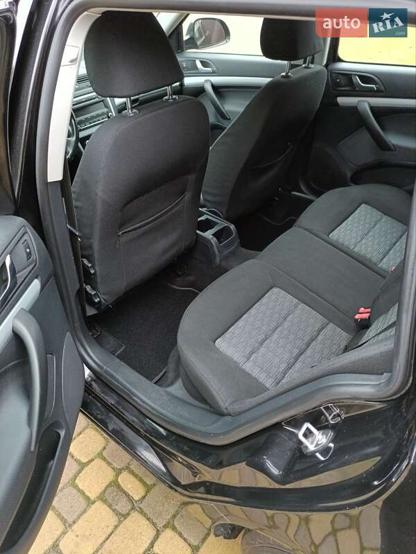 Універсал Skoda Octavia 2010 в Києві фото 17 Універсал Skoda Octavia 2010 в Києві