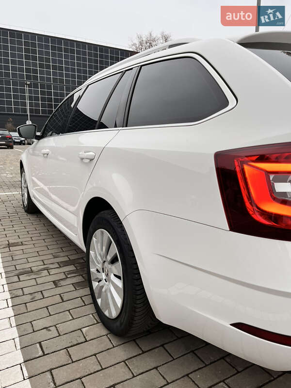 Универсал Skoda Octavia 2017 в Луцке