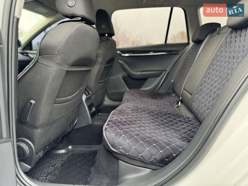Универсал Skoda Octavia 2017 в Староконстантинове