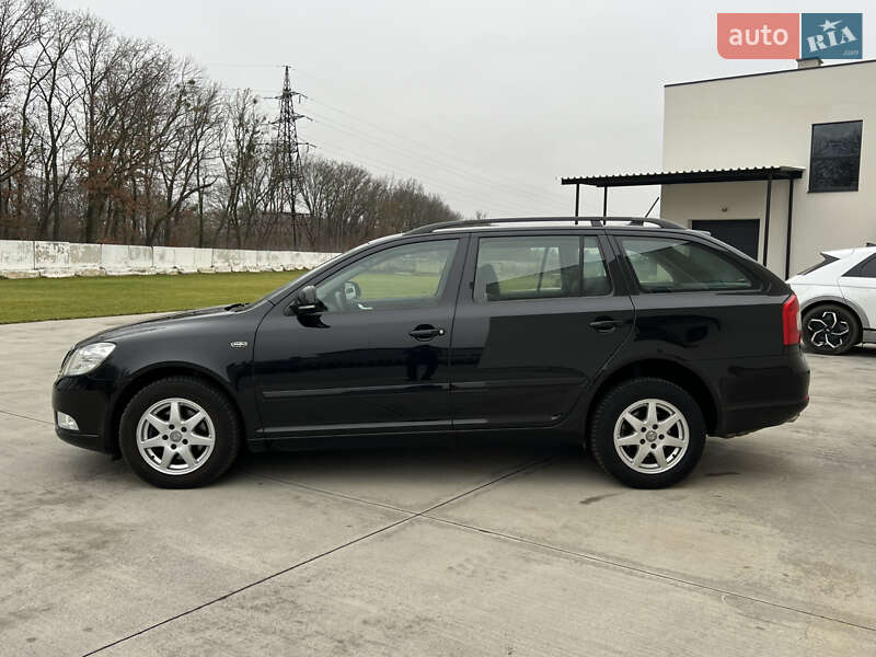 Универсал Skoda Octavia 2010 в Луцке