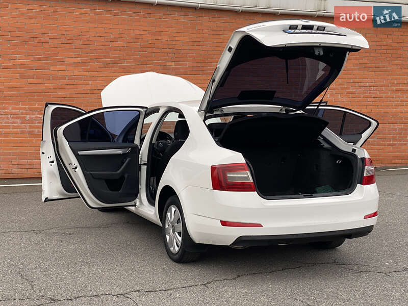 Лифтбек Skoda Octavia 2015 в Киеве фото 22 Лифтбек Skoda Octavia 2015 в Киеве