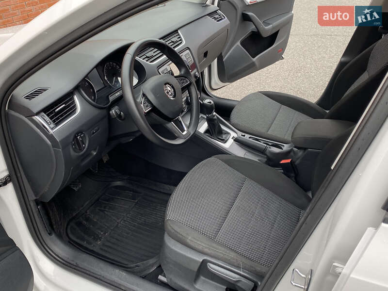 Лифтбек Skoda Octavia 2015 в Киеве фото 27 Лифтбек Skoda Octavia 2015 в Киеве