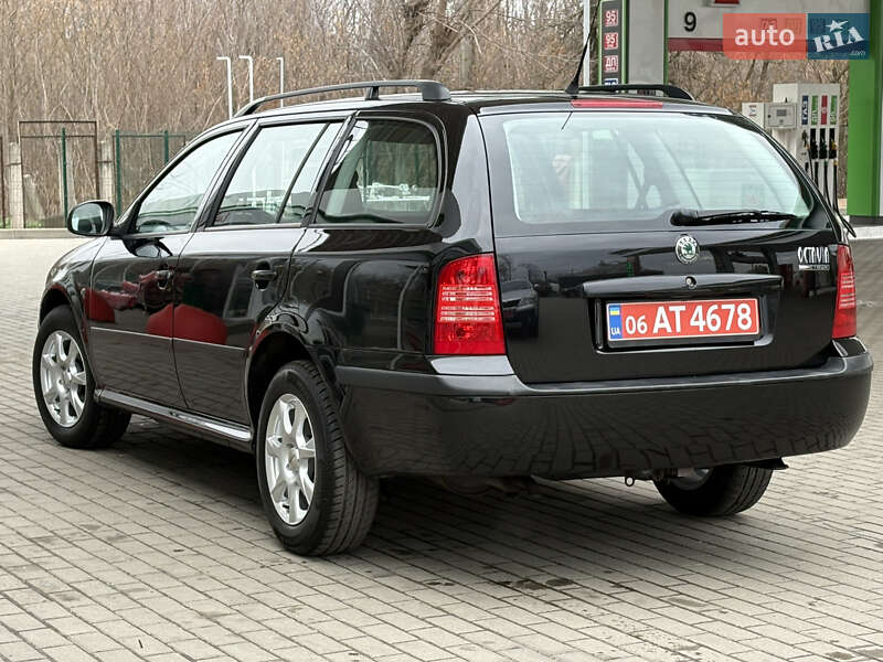 Универсал Skoda Octavia 2009 в Житомире