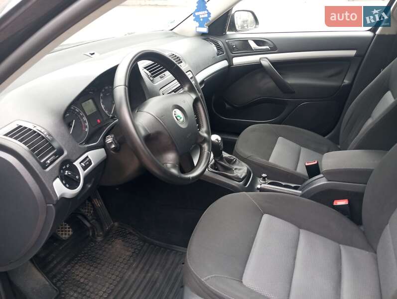 Универсал Skoda Octavia 2009 в Чернигове