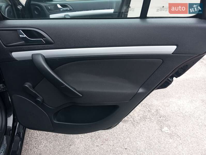 Универсал Skoda Octavia 2009 в Чернигове