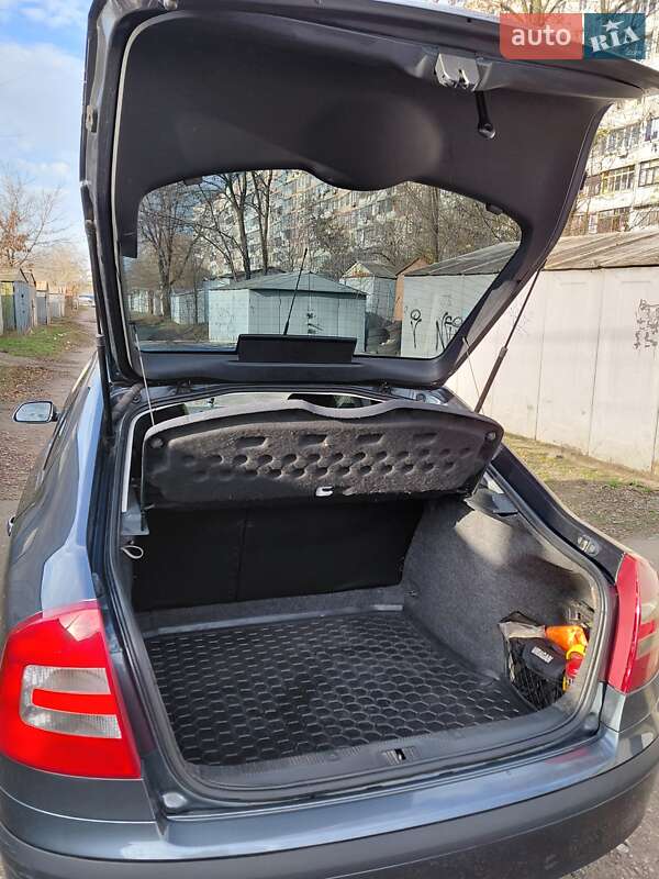 Лифтбек Skoda Octavia 2008 в Днепре