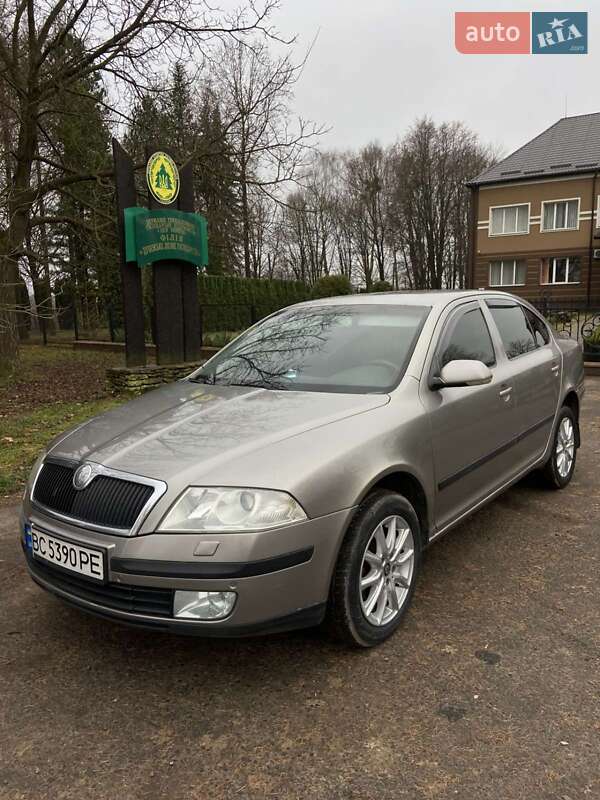 Лифтбек Skoda Octavia 2008 в Дубно