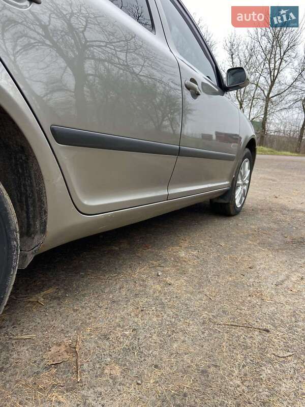 Лифтбек Skoda Octavia 2008 в Дубно